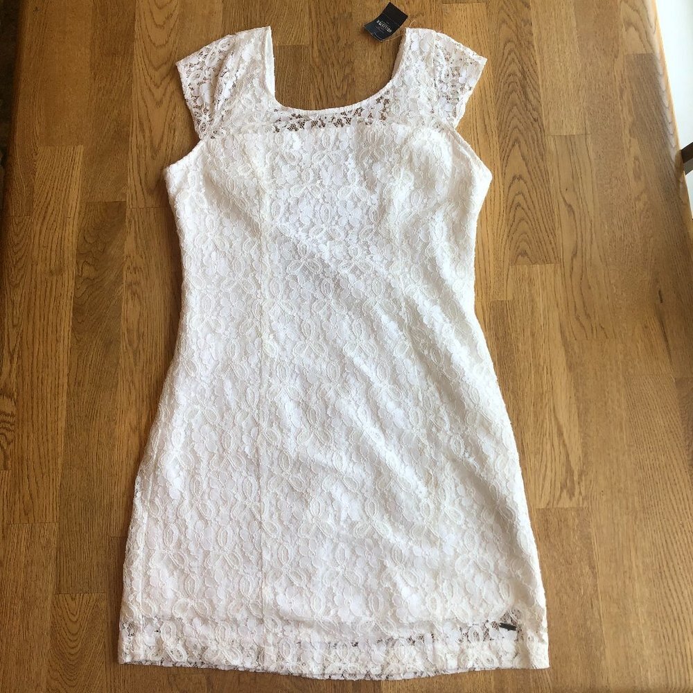 Hollister White Lace Mini Dress Size 9 NWT